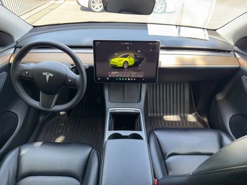 Used 2024 Tesla Model Y Long Range RWD image 10