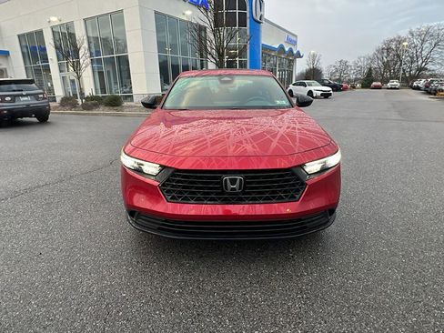 Used 2023 Honda Accord Sport image 10