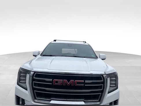Used 2021 GMC Yukon SLT image 2