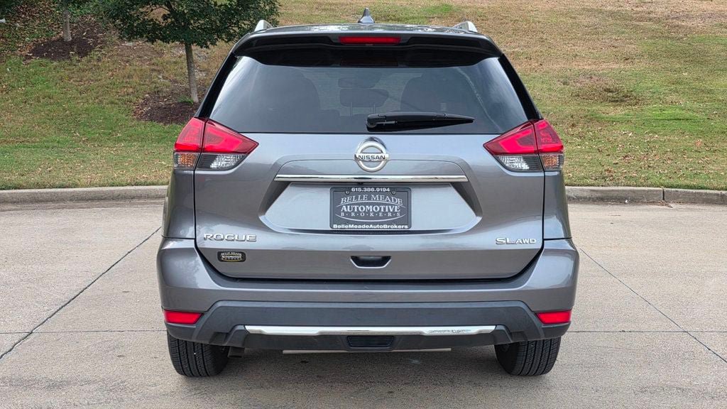 Used 2018 Nissan Rogue SL AWD/4WD image 9