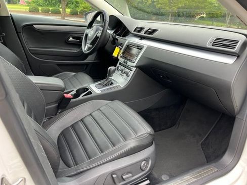 Used 2013 Volkswagen CC Sport FWD image 21