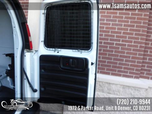 Used 2009 Chevrolet Express 1500 AWD image 23