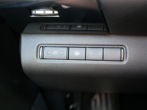 Certified 2023 Nissan Pathfinder SV AWD/4WD image 26