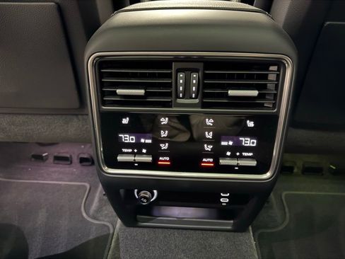 Used 2021 Porsche Cayenne image 20