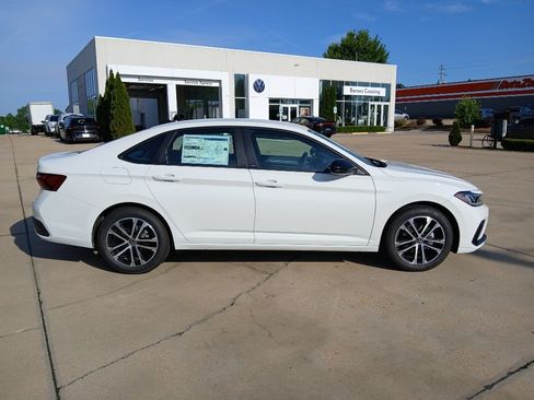 New 2026 Volkswagen Jetta Sport FWD image 8