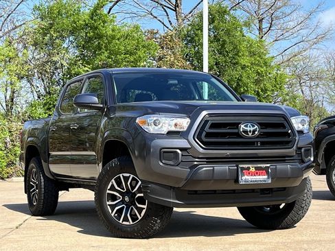 Used 2023 Toyota Tacoma SR AWD/4WD image 2