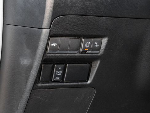 Used 2016 INFINITI QX80 4WD w/ Deluxe Technology Package image 35