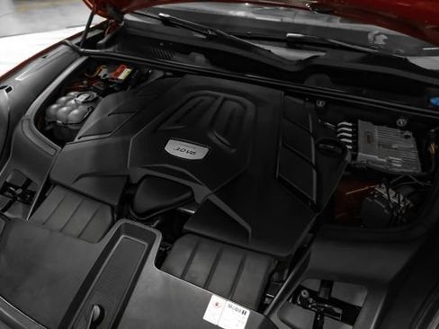 Used 2021 Porsche Cayenne AWD/4WD image 48