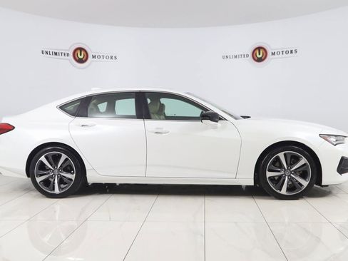 Used 2024 Acura TLX w/ Technology Package image 2