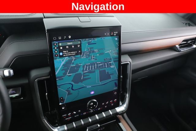 Used 2026 GMC Yukon Denali w/ Sun & Power Step Package AWD/4WD image 5
