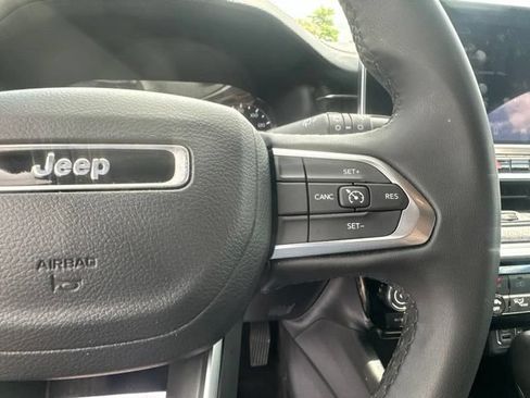 Used 2024 Jeep Compass Latitude AWD/4WD image 20
