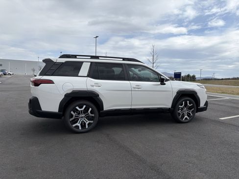 New 2026 Subaru Outback Touring XT image 8