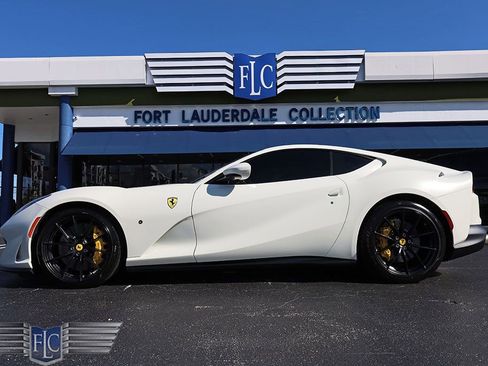 Used 2020 Ferrari 812 Superfast image 42