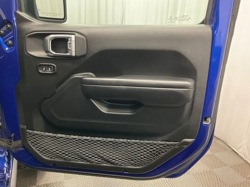 Used 2019 Jeep Wrangler Unlimited Rubicon image 31