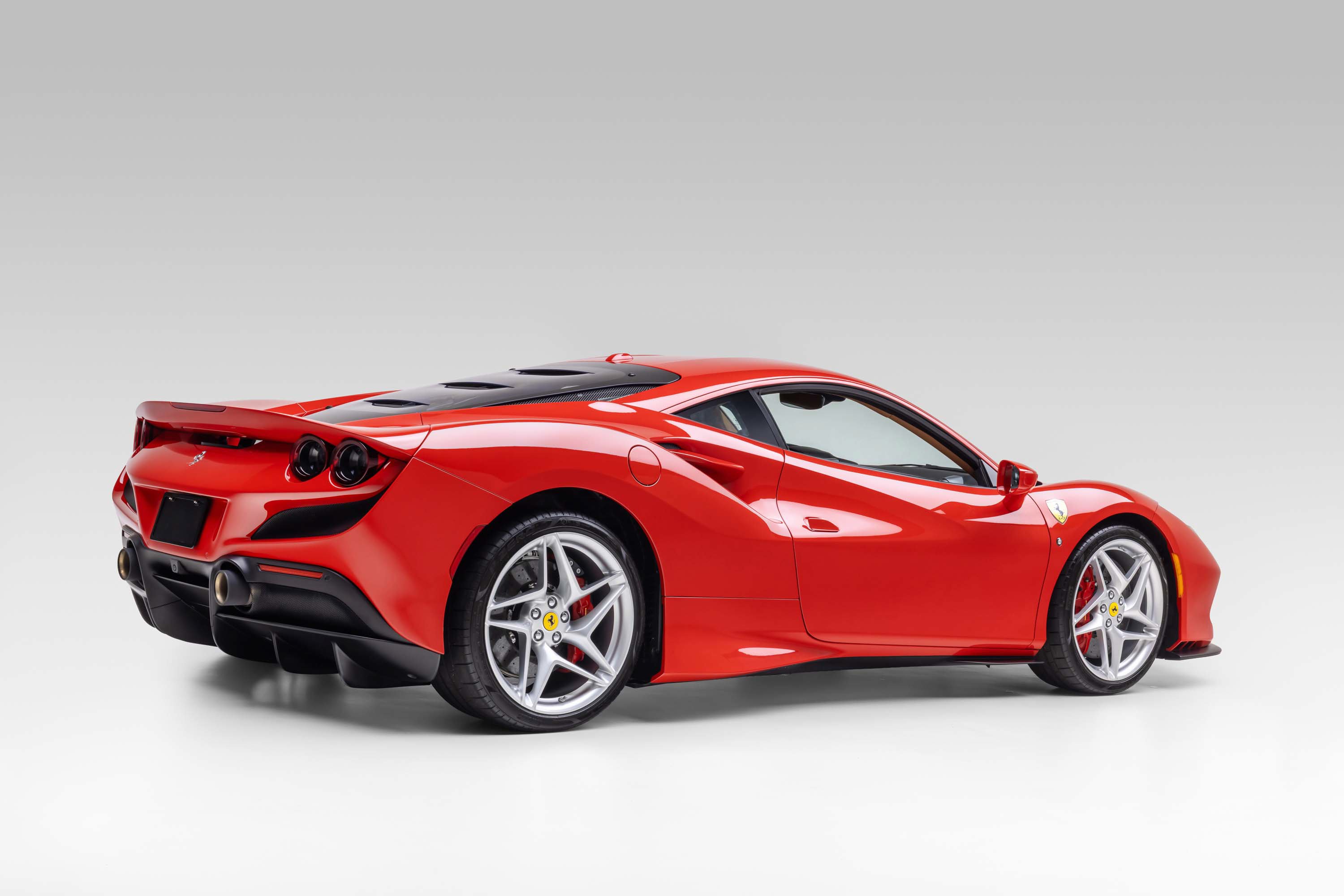 Certified 2020 Ferrari F8 Tributo RWD image 10