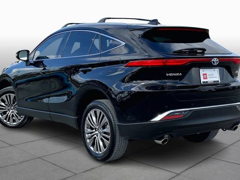 Certified 2024 Toyota Venza XLE image 12