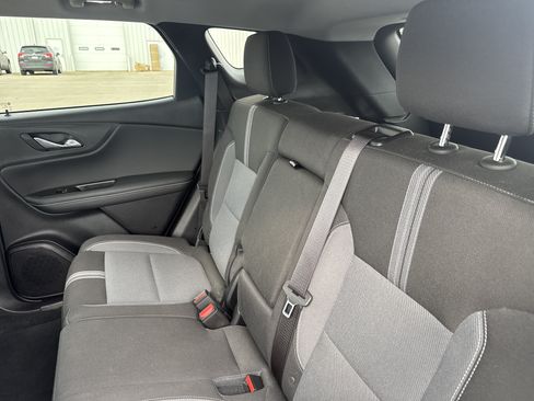 Used 2024 Chevrolet Blazer LT FWD image 12