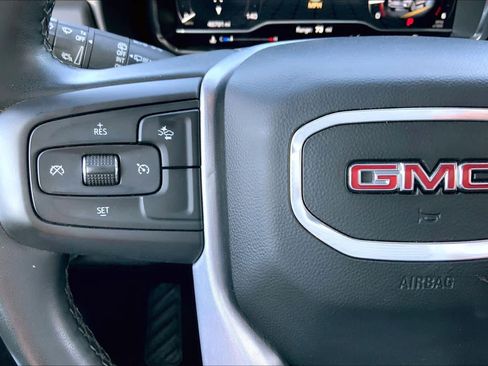 Used 2023 GMC Yukon SLT image 24