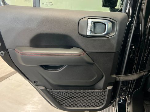 Certified 2024 Jeep Wrangler Unlimited Rubicon image 18