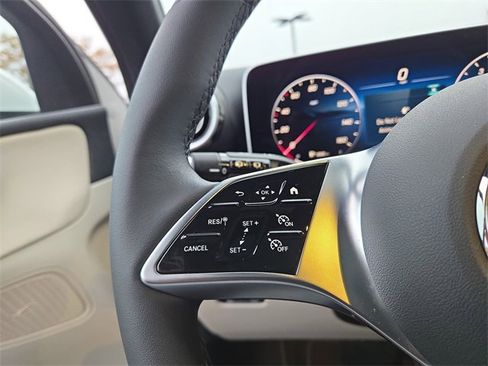 New 2026 Mercedes-Benz GLC 300 4MATIC image 17