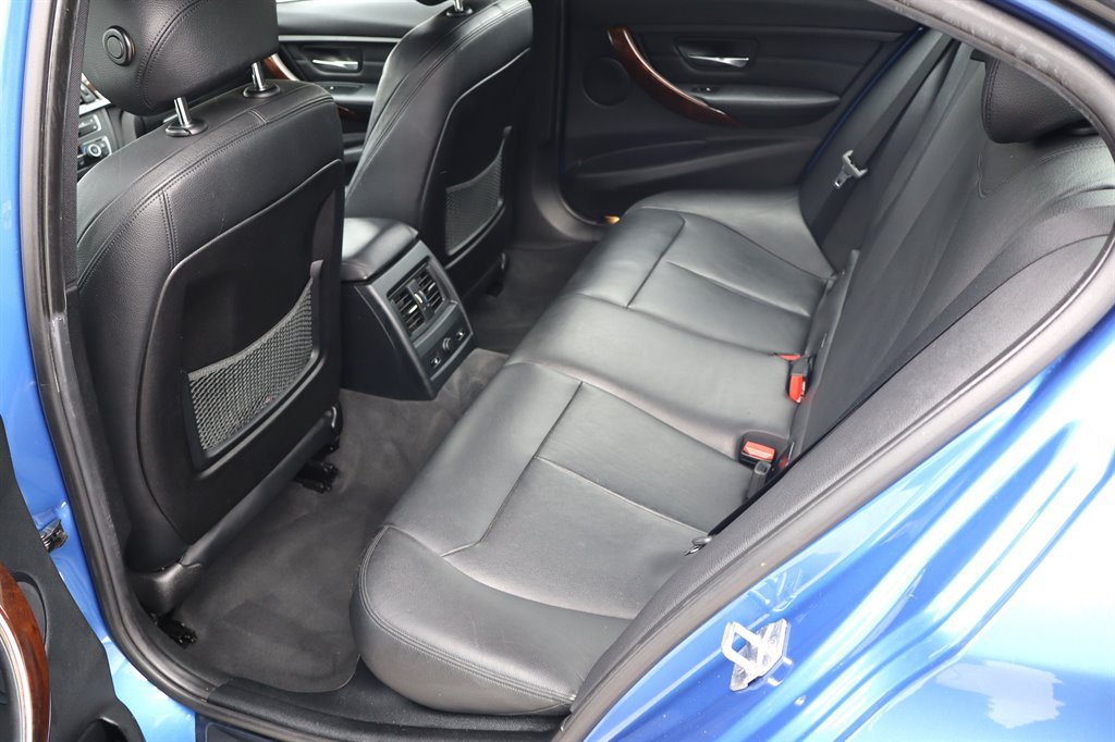 Used 2015 BMW 328d xDrive Sedan AWD/4WD image 19