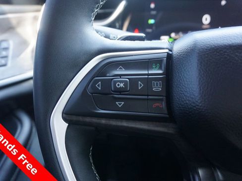 Used 2023 Jeep Grand Cherokee 4WD 4xe w/ Luxury Tech Group II image 4