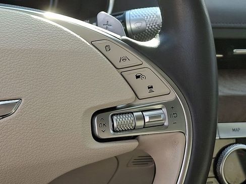 Used 2022 Genesis G80 2.5T w/ Advanced Package image 25