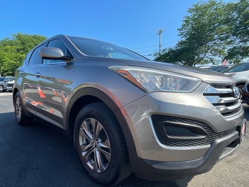 Used 2015 Hyundai Santa Fe Sport FWD image 2