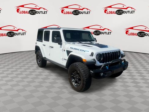 Used 2023 Jeep Wrangler Unlimited Rubicon 4xe AWD/4WD image 9