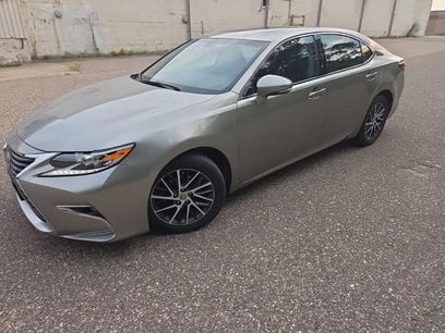 Used 2016 Lexus ES 350 w/ Premium Package w/Wood Trim