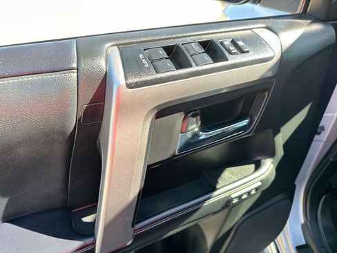 Used 2021 Toyota 4Runner Limited image 13
