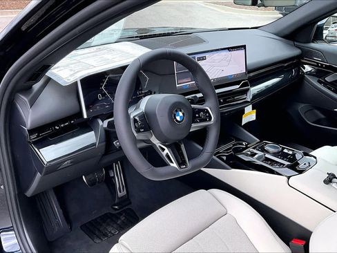 New 2026 BMW 530i xDrive w/ M Sport Package AWD/4WD image 9