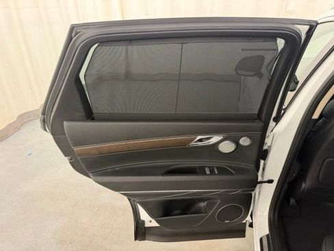 Used 2023 Genesis GV80 3.5T w/ Prestige Package AWD/4WD image 28