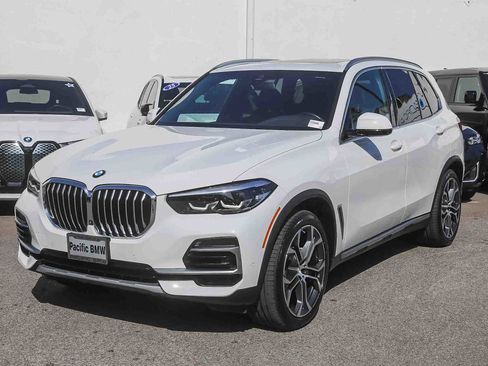 Certified 2023 BMW X5 xDrive40i w/ Parking Assistance Package image 3