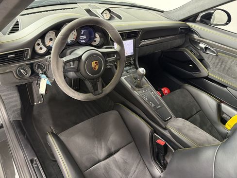 Certified 2019 Porsche 911 GT3 RWD image 27