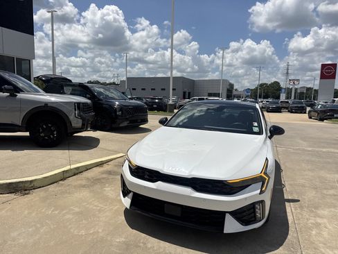 Certified 2025 Kia K5 GT-Line w/ GT-Line Premium Package AWD/4WD image 6