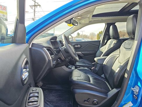 Used 2022 Jeep Cherokee Latitude Lux w/ Sun & Sound Group image 14