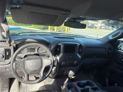 Used 2023 Chevrolet Silverado 1500 Custom RWD image 10