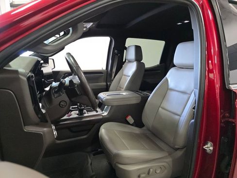 Used 2022 GMC Sierra 1500 SLT w/ SLT Premium Plus Package image 9