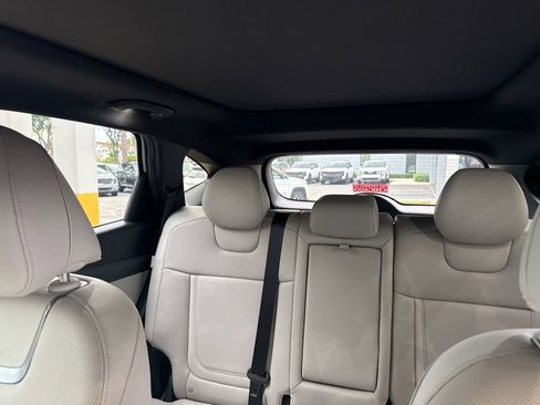 Used 2025 Hyundai Tucson Limited image 13