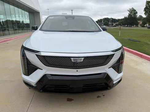 New 2026 Cadillac Optiq Luxury 1 AWD/4WD image 10