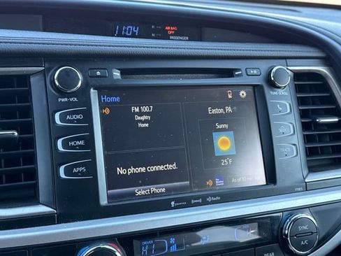 Used 2019 Toyota Highlander Plus image 22