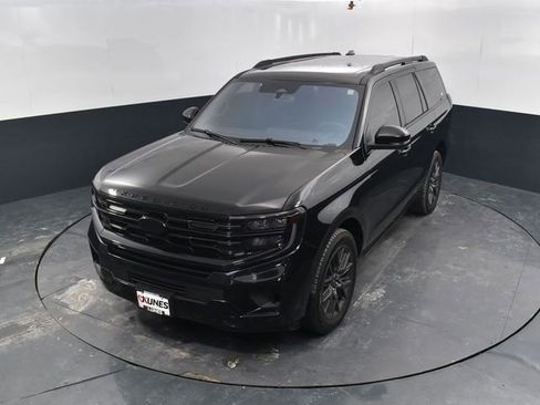 Used 2025 Ford Expedition Platinum w/ Stealth Performance Package image 46