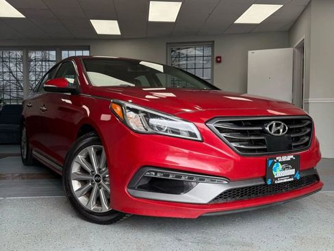 Used 2017 Hyundai Sonata Limited w/ Ultimate Package 04 FWD image 2