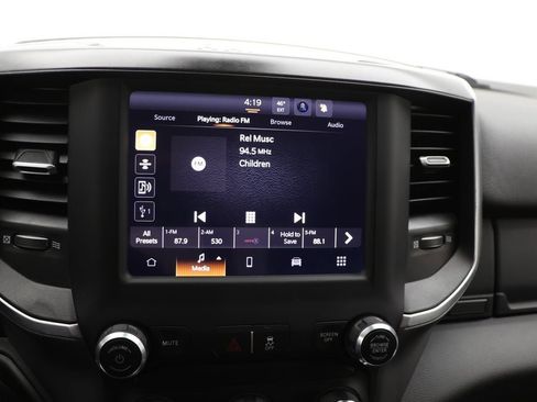 Used 2024 RAM 2500 Big Horn image 24