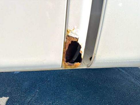 Used 2011 Ford F150 Lariat Limited image 30