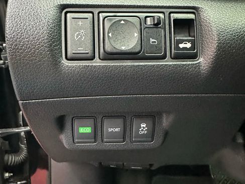 Used 2015 Nissan Sentra SV w/ Electronics Package image 12