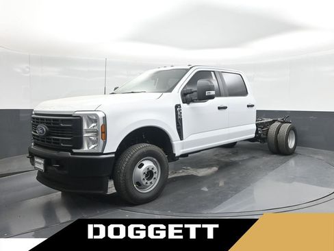 New 2025 Ford F350 XL AWD/4WD image 1