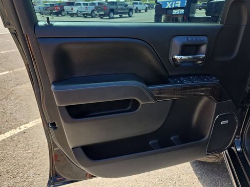 Used 2015 GMC Sierra 2500 Denali w/ Duramax Plus Package AWD/4WD image 13