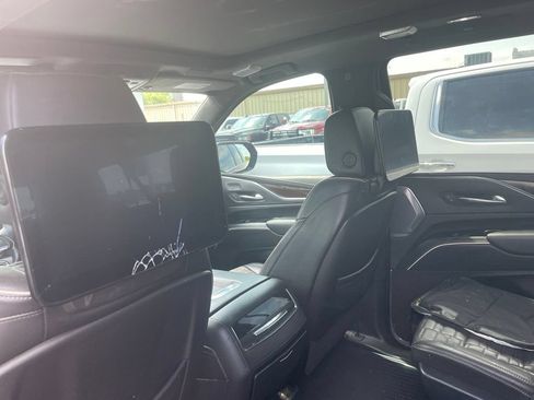 Used 2022 Cadillac Escalade ESV Premium Luxury Platinum w/ LPO, Floor Liner Package RWD image 14